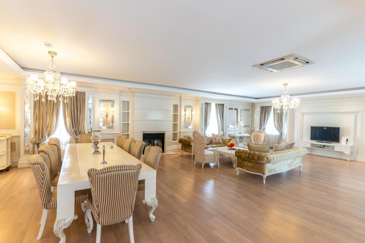 Отель Qafqaz Riverside Габала Экстерьер фото A living room in a luxury apartment